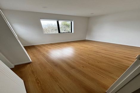 Photo of property in 28 Tiraumea Drive, Pakuranga, Auckland, 2010