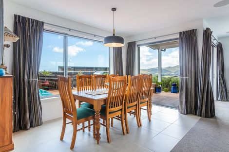 Photo of property in 127 Endeavour Drive, Whitby, Porirua, 5024