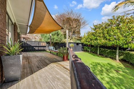 Photo of property in 2/5 Askew Place, Farm Cove, Auckland, 2012
