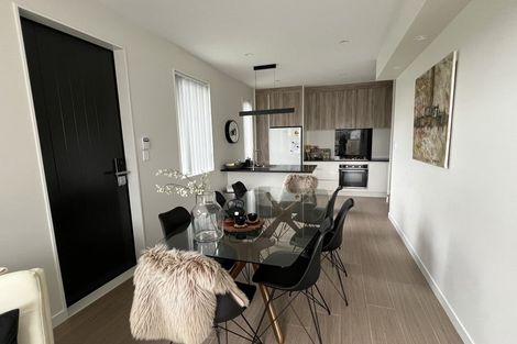 Photo of property in 1/21 Akoranga Drive, Northcote, Auckland, 0627