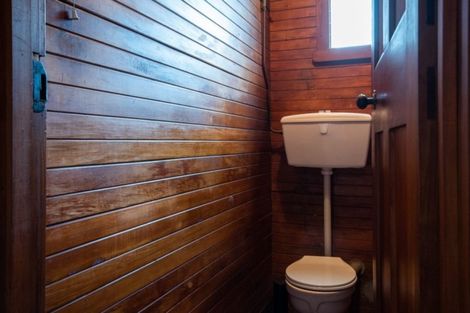 Photo of property in 20 Roslyn Road, Bluff Hill, Napier, 4110