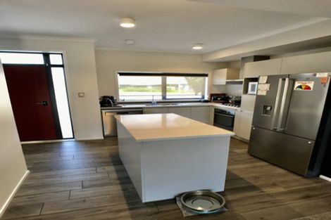 Photo of property in 174 Hobsonville Point Road, Hobsonville, Auckland, 0616