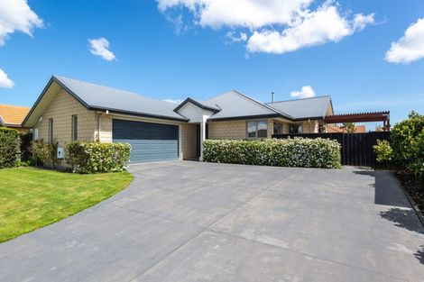 Photo of property in 6 Bayliss Close, Northwood, Christchurch, 8051
