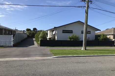 Photo of property in 2/69 Palmers Road, New Brighton, Christchurch, 8083