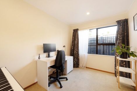 Photo of property in 24a Beauchamp Street, Karori, Wellington, 6012