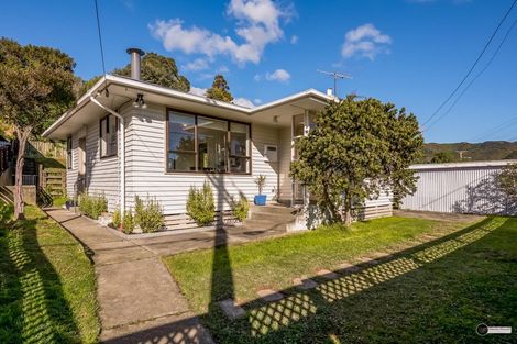 Photo of property in 212 Waddington Drive, Naenae, Lower Hutt, 5011