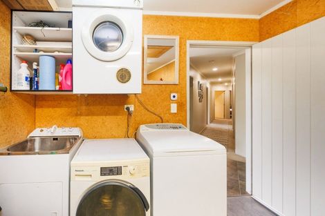 Photo of property in 39 County Heights Drive, Aokautere, Palmerston North, 4471