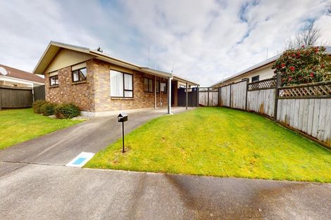 Photo of property in 17 Mercury Street, Milson, Palmerston North, 4414