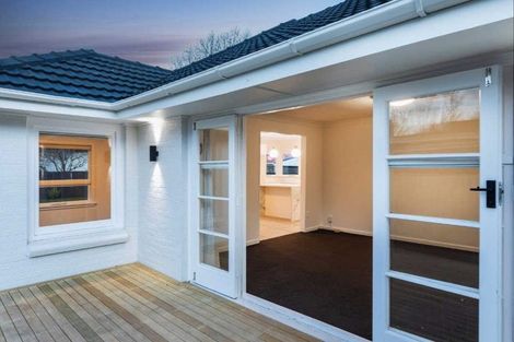 Photo of property in 94 Avondale Road, Avondale, Christchurch, 8061