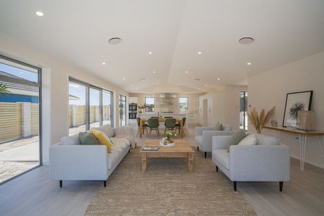 Photo of property in 22 Awatea Drive, Whitianga, 3510