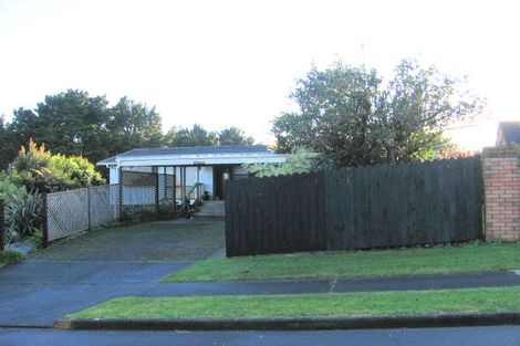 Photo of property in 22 Hurstbourn Priors, Goodwood Heights, Auckland, 2105
