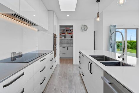 Photo of property in 11 Majestic Chance, Seaward Bush, Invercargill, 9812