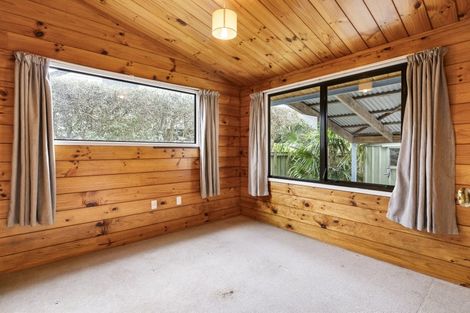Photo of property in 2/19 Kiwi Road, Point Chevalier, Auckland, 1022