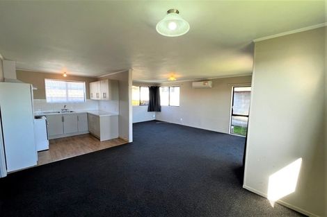 Photo of property in 4/1 Rebecca Rise, Weymouth, Auckland, 2103