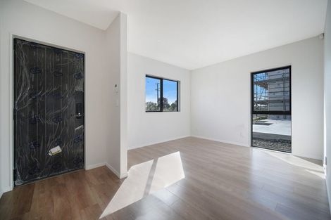 Photo of property in 141 Grove Road, Papakura, 2110