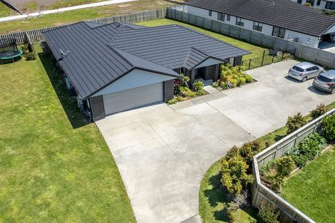 Photo of property in 8 Captains Loop, Haruru, 0204