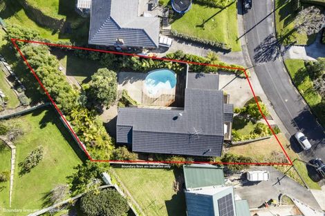 Photo of property in 11 Tui Vale Road, Shelly Park, Auckland, 2014