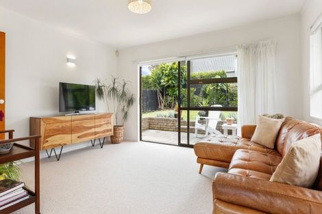 Photo of property in 1/63a Mcintyre Road, Mangere Bridge, Auckland, 2022