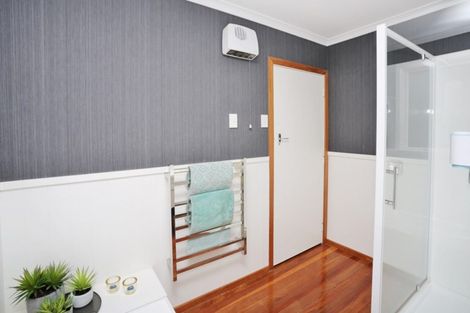 Photo of property in 27 Salford Street, Windsor, Invercargill, 9810