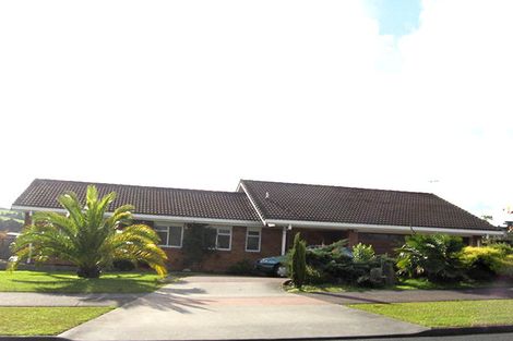 Photo of property in 90 Charles Prevost Drive, The Gardens, Auckland, 2105