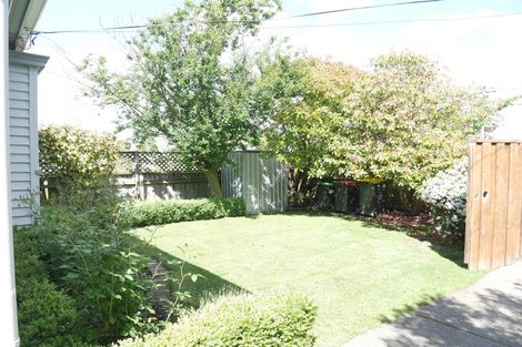 Photo of property in 16 Allard Street, Edgeware, Christchurch, 8013