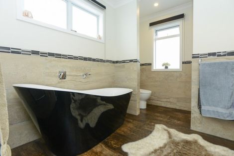 Photo of property in 24 Rakaia Way, Poraiti, Napier, 4112