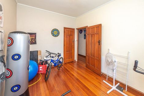 Photo of property in 51 Selwyn Crescent, College Estate, Whanganui, 4500