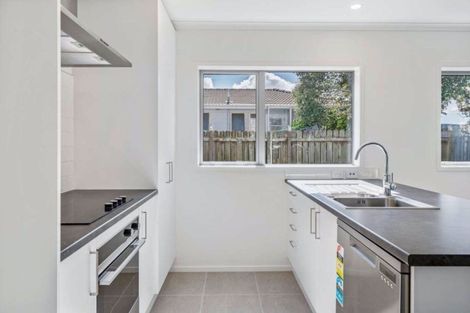 Photo of property in 2a Waterview Road, Favona, Auckland, 2024