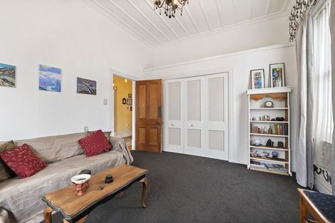 Photo of property in 132 Tukapa Street, Westown, New Plymouth, 4310