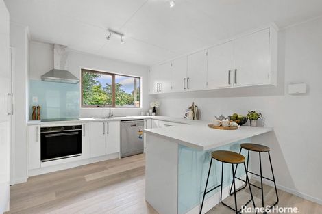 Photo of property in 8 Papawai Road, Greytown, 5712