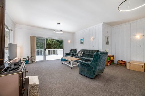 Photo of property in 318 Huia Road, Titirangi, Auckland, 0604