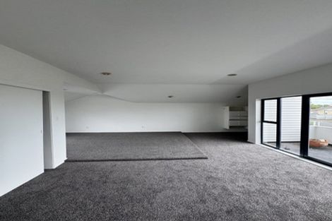 Photo of property in 1/127 Bucklands Beach Road, Bucklands Beach, Auckland, 2012