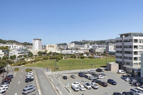Photo of property in Clyde Quay Wharf, 5/8a Clyde Quay Wharf, Te Aro, Wellington, 6011