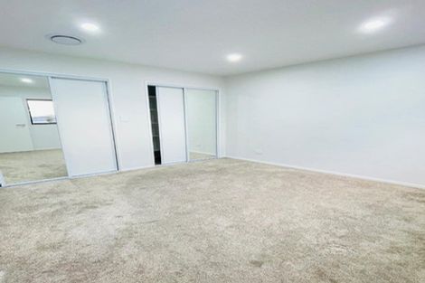 Photo of property in 1/2 Smiths Avenue, Papakura, 2110