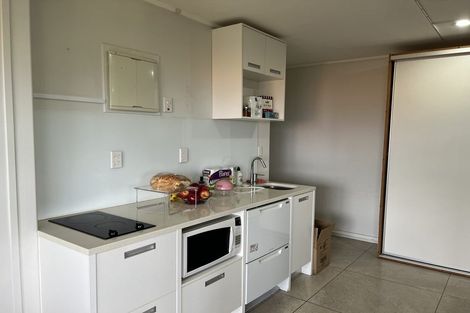 Photo of property in 86 Hadfield Street, Beach Haven, Auckland, 0626