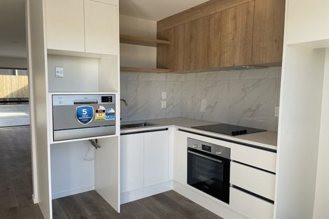 Photo of property in 4d Hepburn Road, Glendene, Auckland, 0602