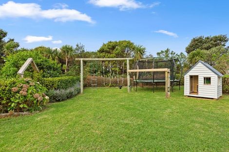 Photo of property in 335 Wainui Road, Raglan, 3297