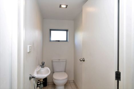 Photo of property in 2/7 Kelvin Hart Drive, East Tamaki, Auckland, 2013
