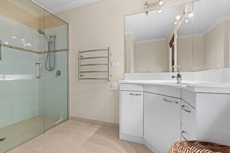 Photo of property in 9 Bassett Place, Taradale, Napier, 4112