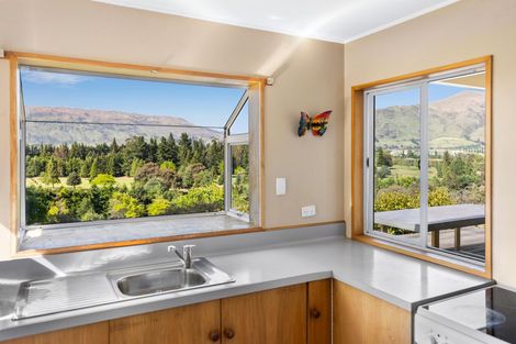 Photo of property in 14 Rob Roy Lane, Wanaka, 9305