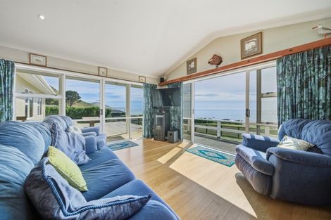Photo of property in 879 Mataikona Road, Mataikona, Masterton, 5889
