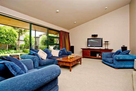 Photo of property in 17 Lucas Way, Albany, Auckland, 0632