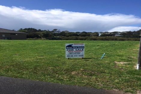 Photo of property in 19 Waikohua Place, Ruakaka, 0116