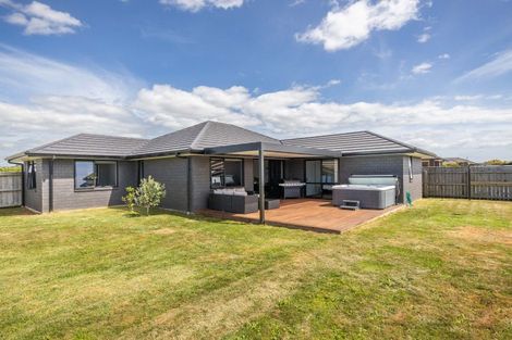 Photo of property in 15 Longstaff Drive, Bell Block, New Plymouth, 4312