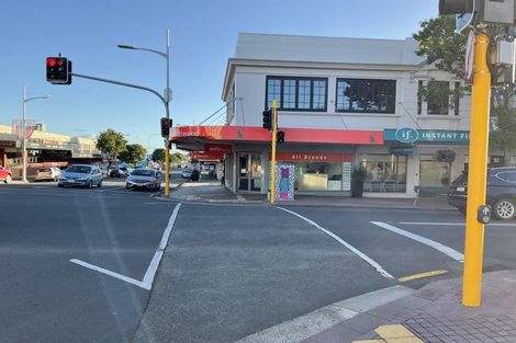 Photo of property in 1/143 Great South Road, Papakura, 2110