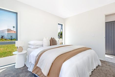 Photo of property in 15 Ormond Road, Whataupoko, Gisborne, 4010