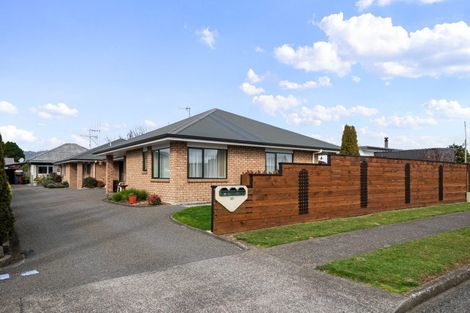 Photo of property in 172a Bartholomew Road, Levin, 5510