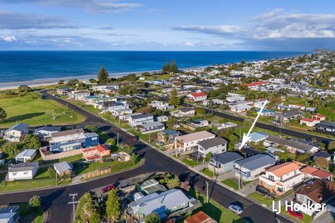 Photo of property in 17 Brighton Road, Waihi Beach, 3611