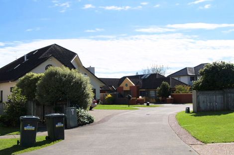 Photo of property in 16 Windsong Court, Northpark, Auckland, 2013