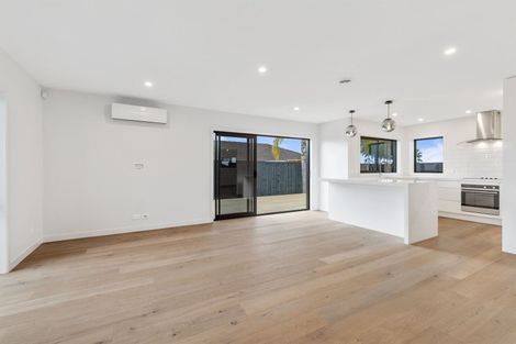 Photo of property in 10 Ashley Avenue, Long Bay, Auckland, 0630